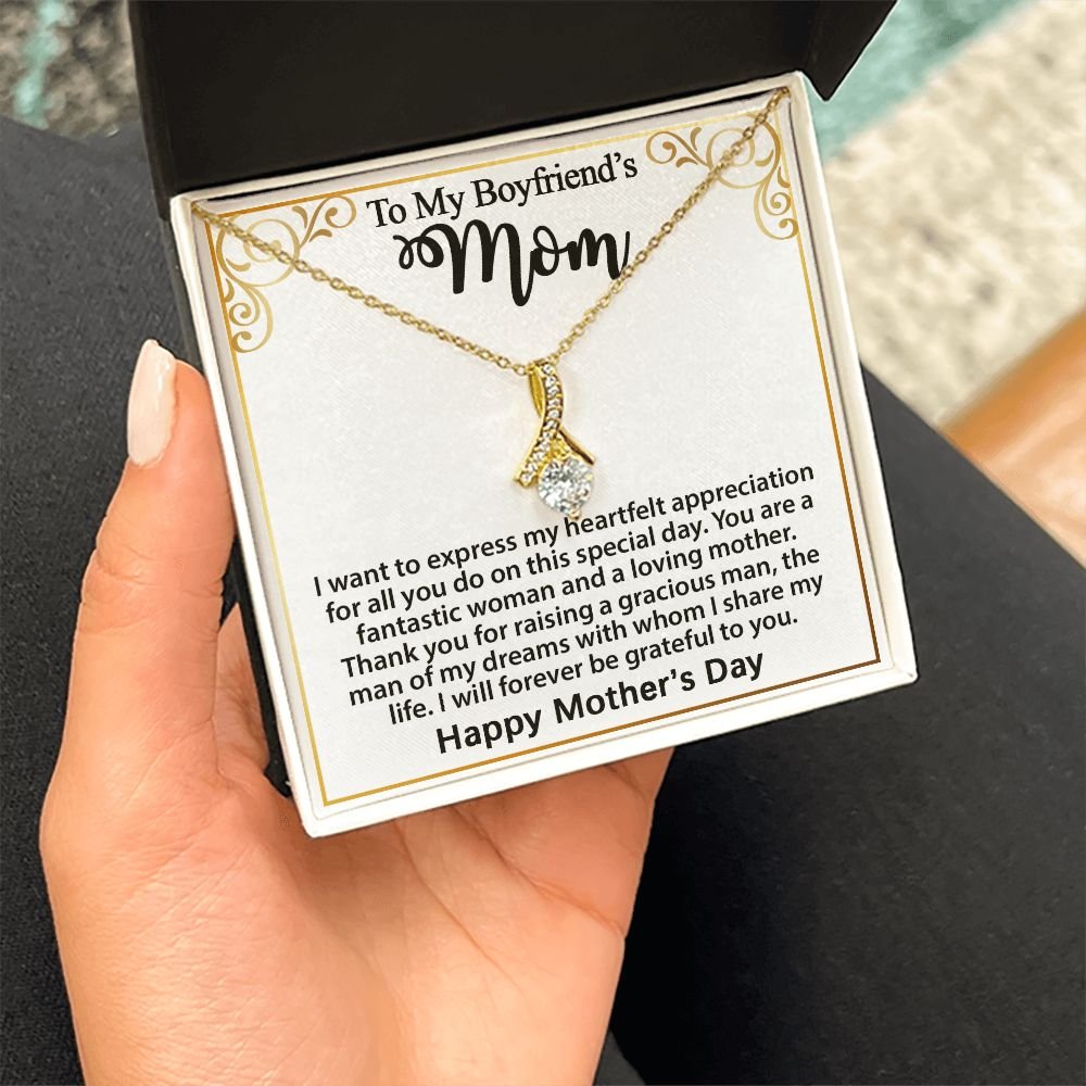 Gifts for Boyfriend's Mom: To My Boyfriend’s Mom Necklace, a perfect necklace for a meaningful Mother's Day or birthday present for your boyfriend's mom. Matched with a thoughtful message card.