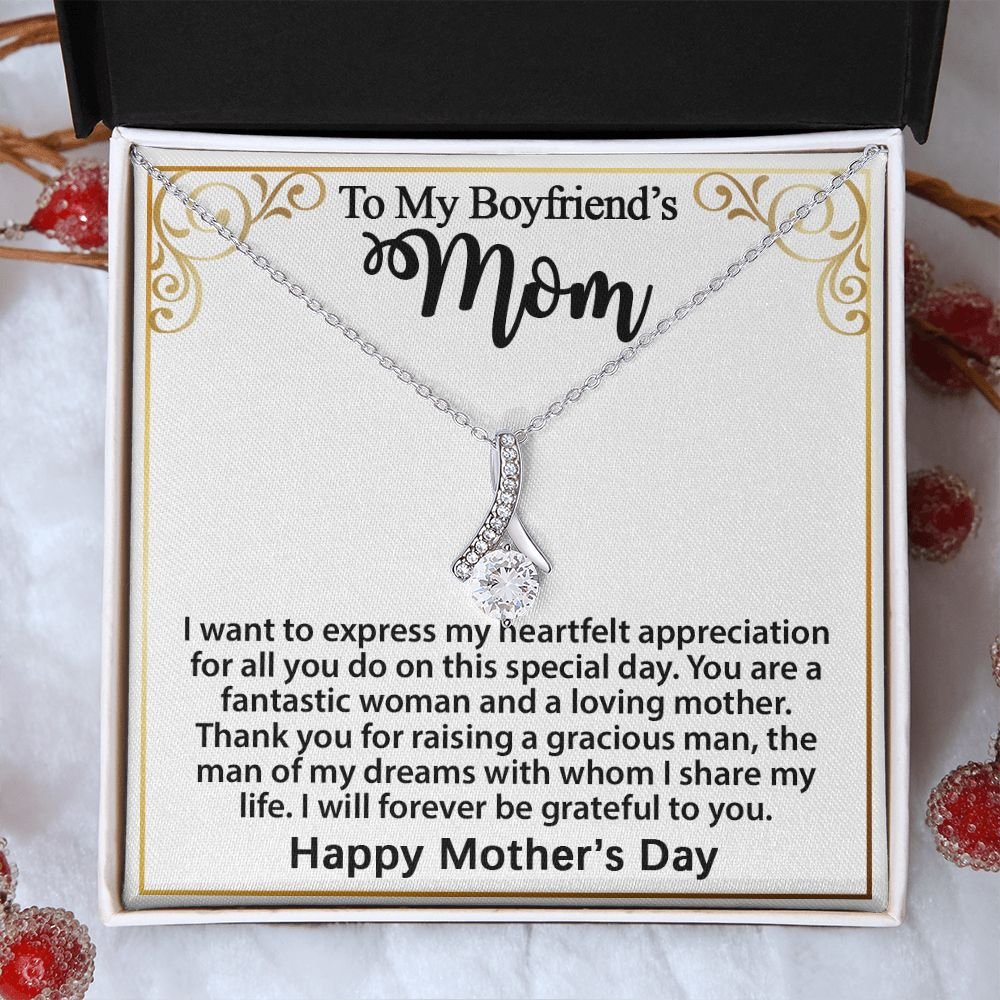 Gifts for Boyfriend's Mom: To My Boyfriend’s Mom Necklace, a perfect necklace for a meaningful Mother's Day or birthday present for your boyfriend's mom. Matched with a thoughtful message card.
