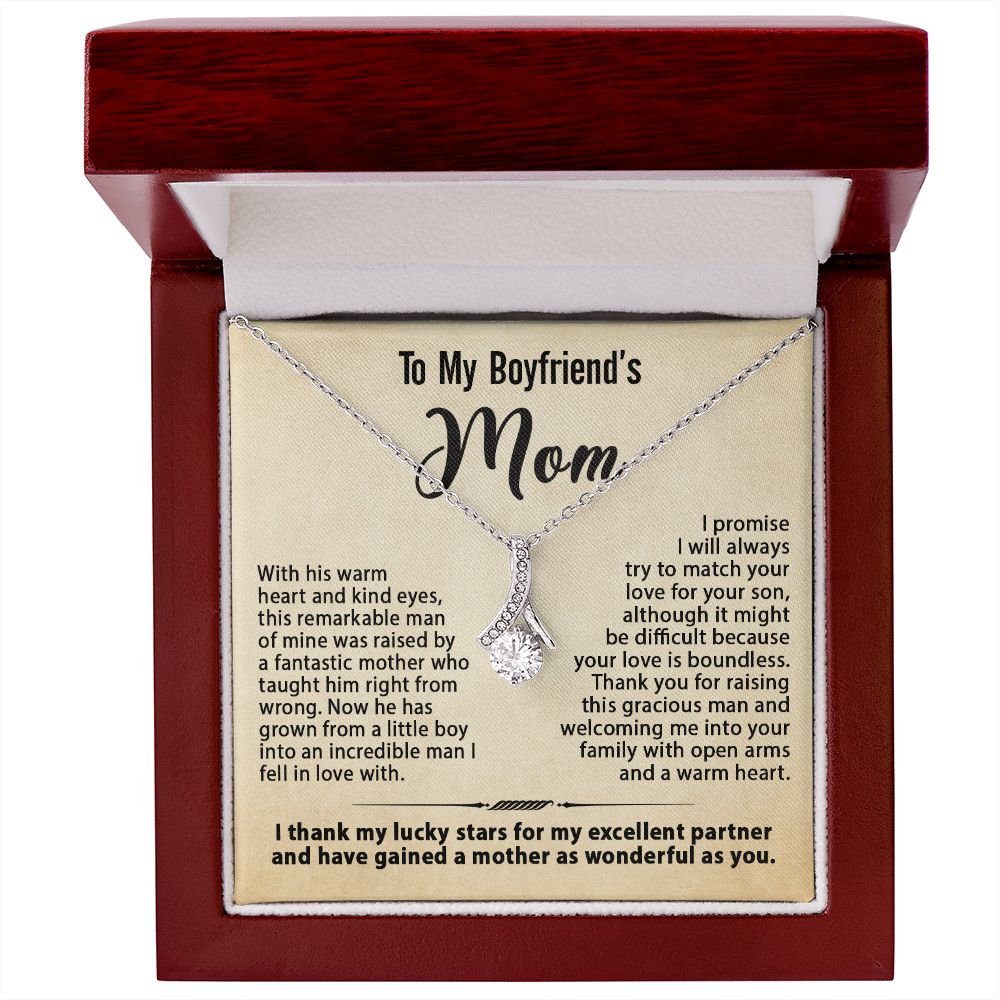 Gift For Boyfriend's Mom - To My Boyfriend's Mom Necklace, Mother's Day Birthday Ideas, Love Knot Jewelry Message Card For BF's Mother #e261 - Image 4